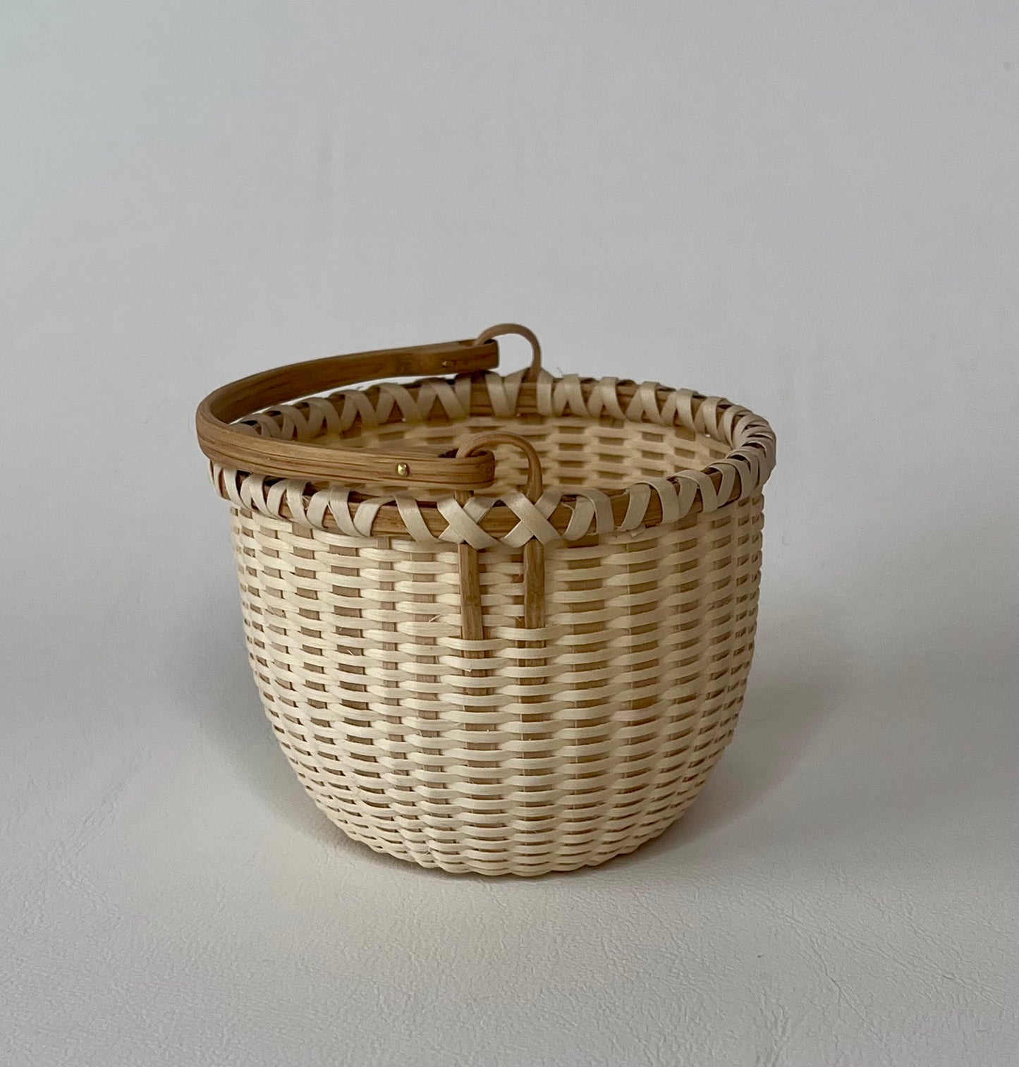 Miniature Star Swing Handled Basket-Large