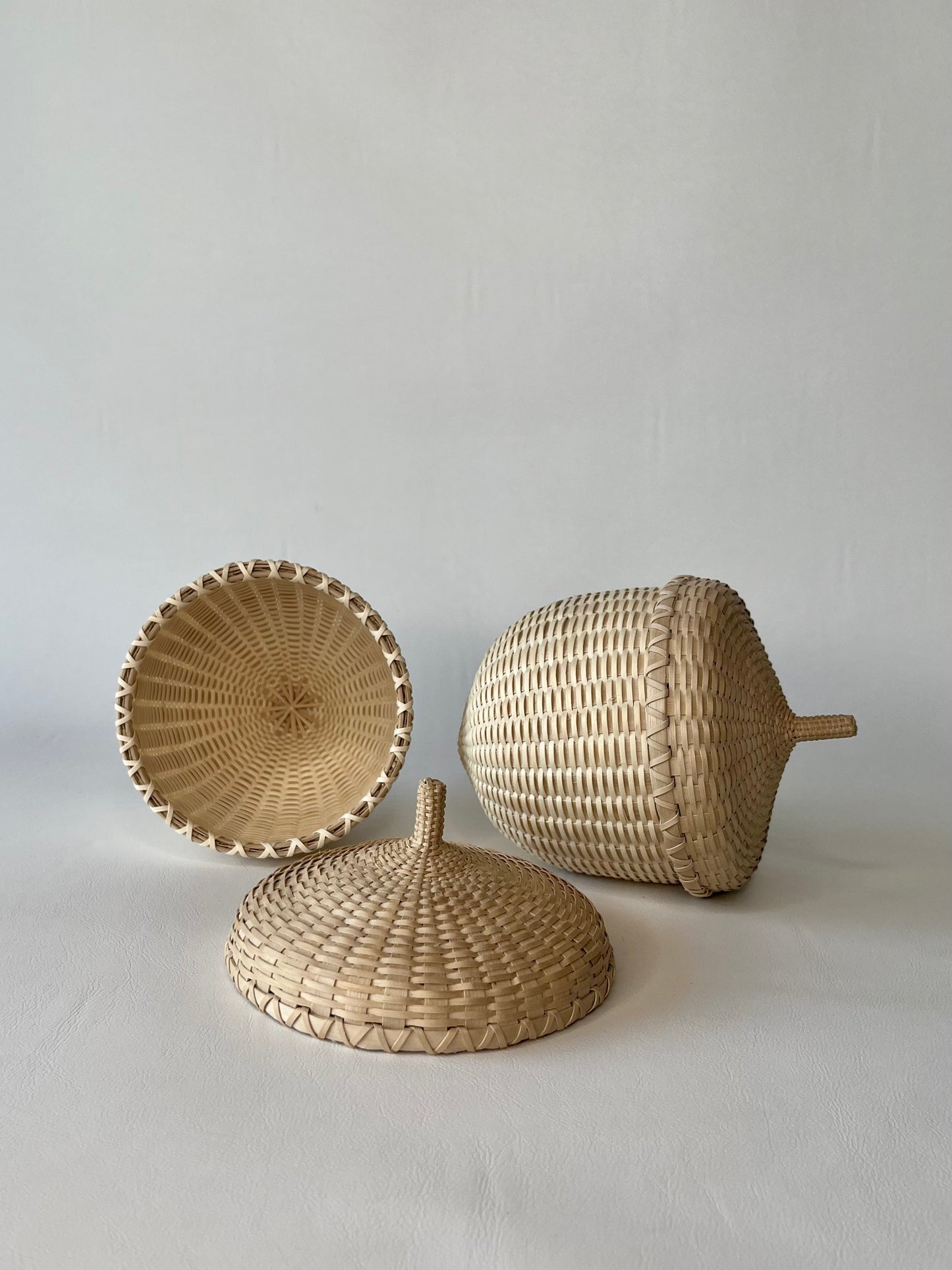 4” Acorn Basket